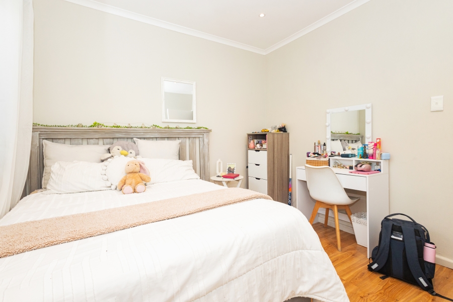 4 Bedroom Property for Sale in Stellenridge Western Cape